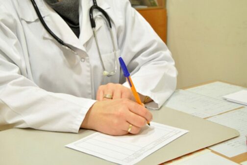 Bambino di 9 anni muore in allenamento: indagato per omicidio colposo il medico che ha rilasciato il certificato di idoneità sportiva